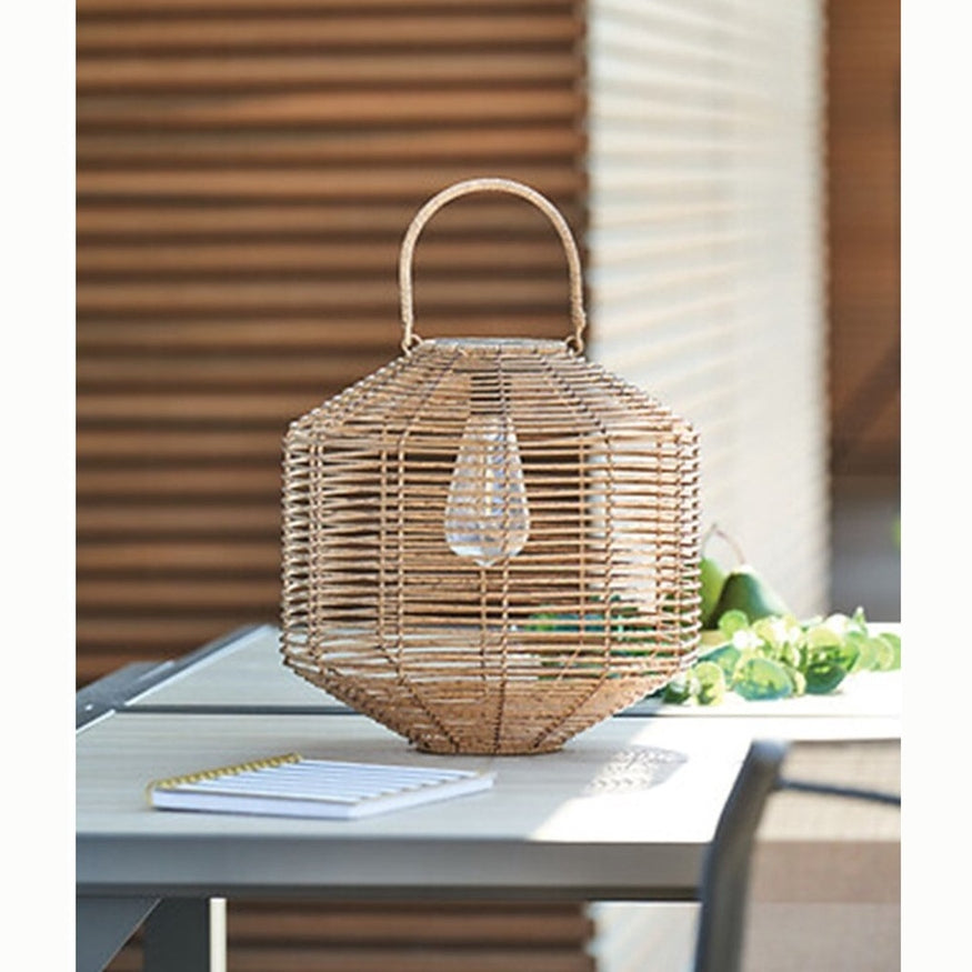 Atmosphera Solar tuin lantaarn - naturel - rotan kunststof - 30 x 30 cm - buiten - Led licht