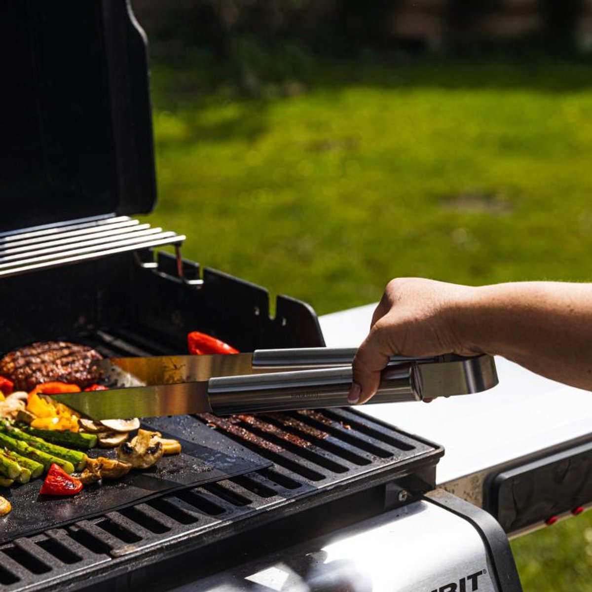 Kinghoff KH-1919 Barbecue Set 3-delig – RVS Grillset met Spatel, Vork en Tang – Duurzaam Staal, Ergonomische Handvatten - Geschikt voor Kamado