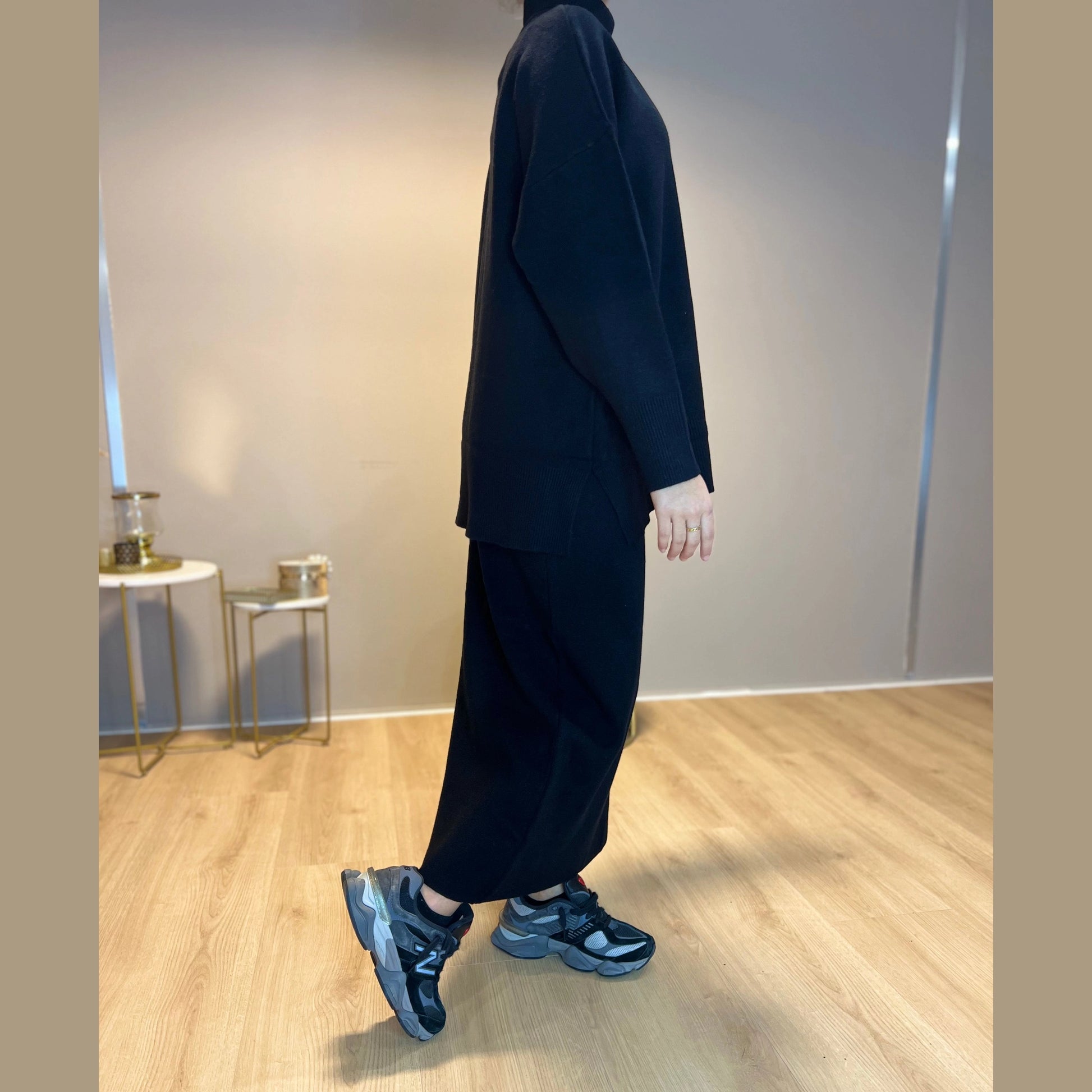 SYMA Twinset - Zwart - MODESTNOVA