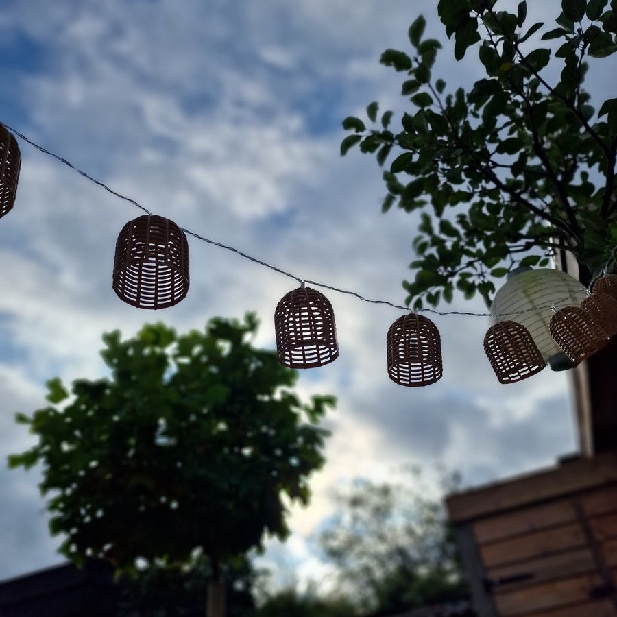 Atmosphera Solar tuin lantaarns lichtsnoer - naturel - rotan kunststof - 335 cm - buiten - Led licht