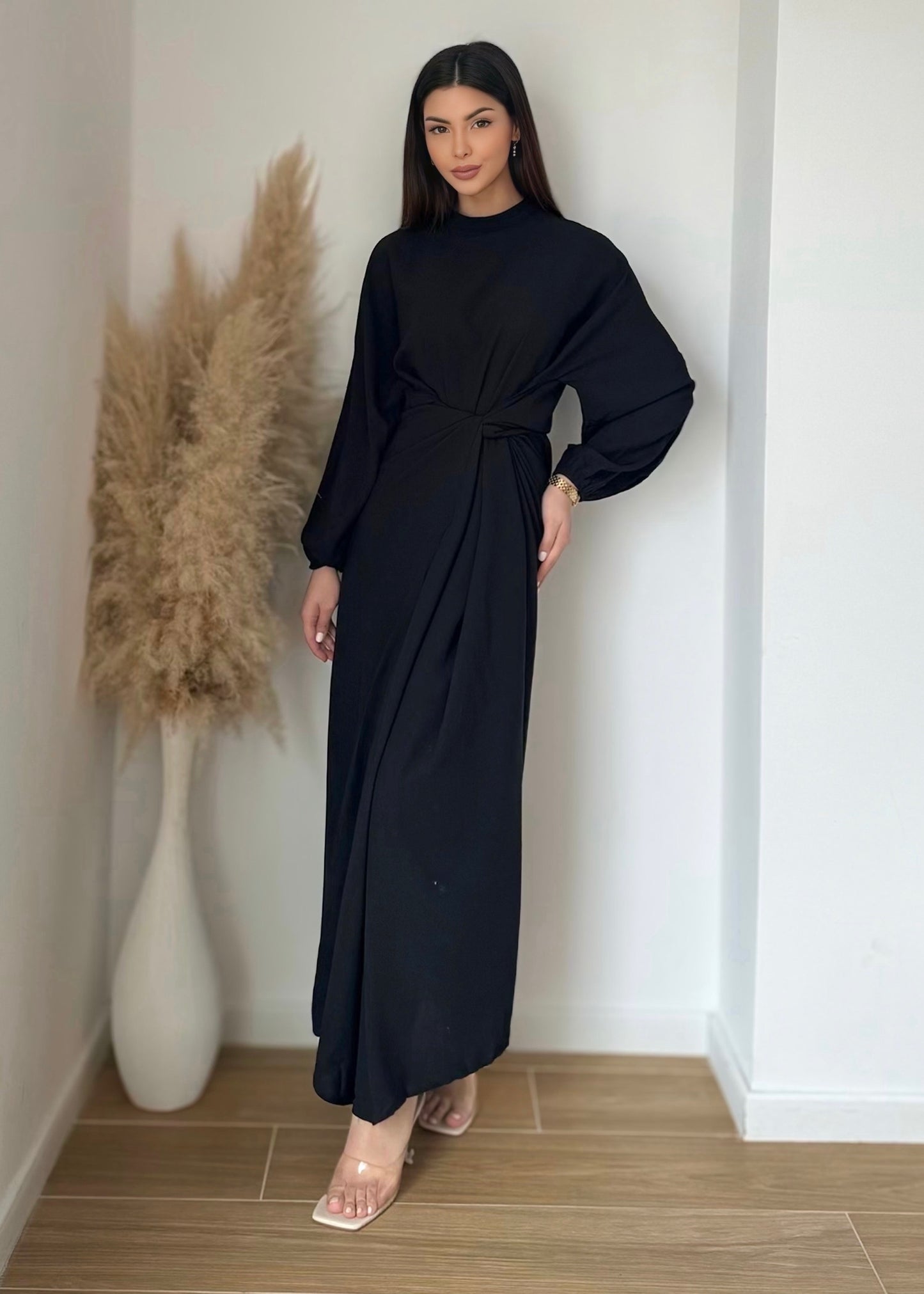 Twist Abaya Layla