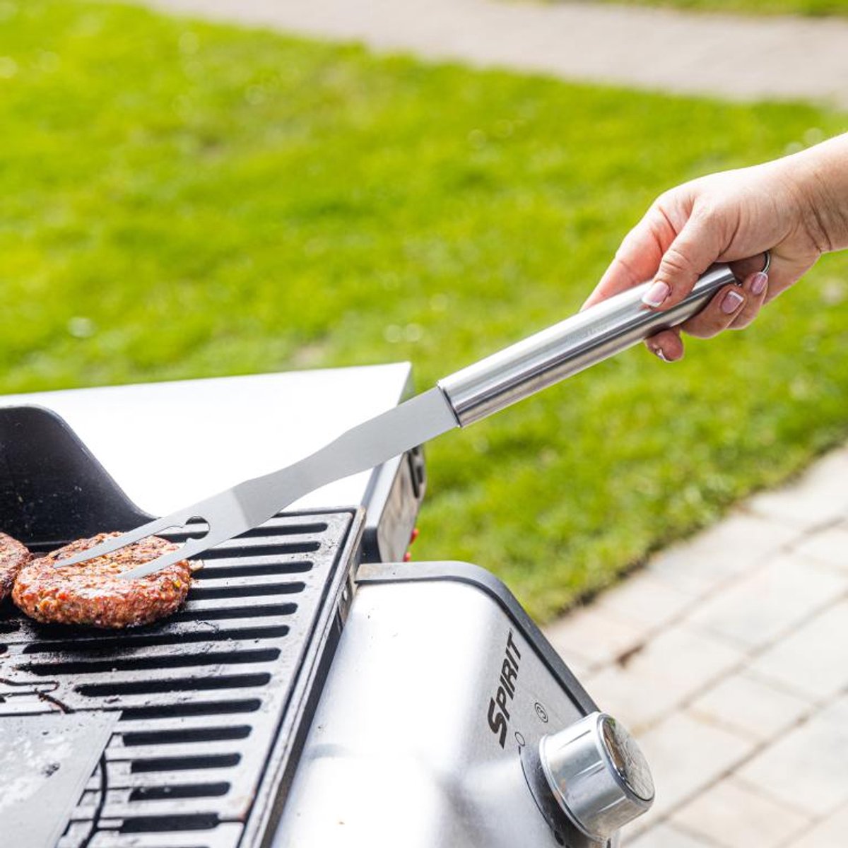 Kinghoff KH-1919 Barbecue Set 3-delig – RVS Grillset met Spatel, Vork en Tang – Duurzaam Staal, Ergonomische Handvatten - Geschikt voor Kamado