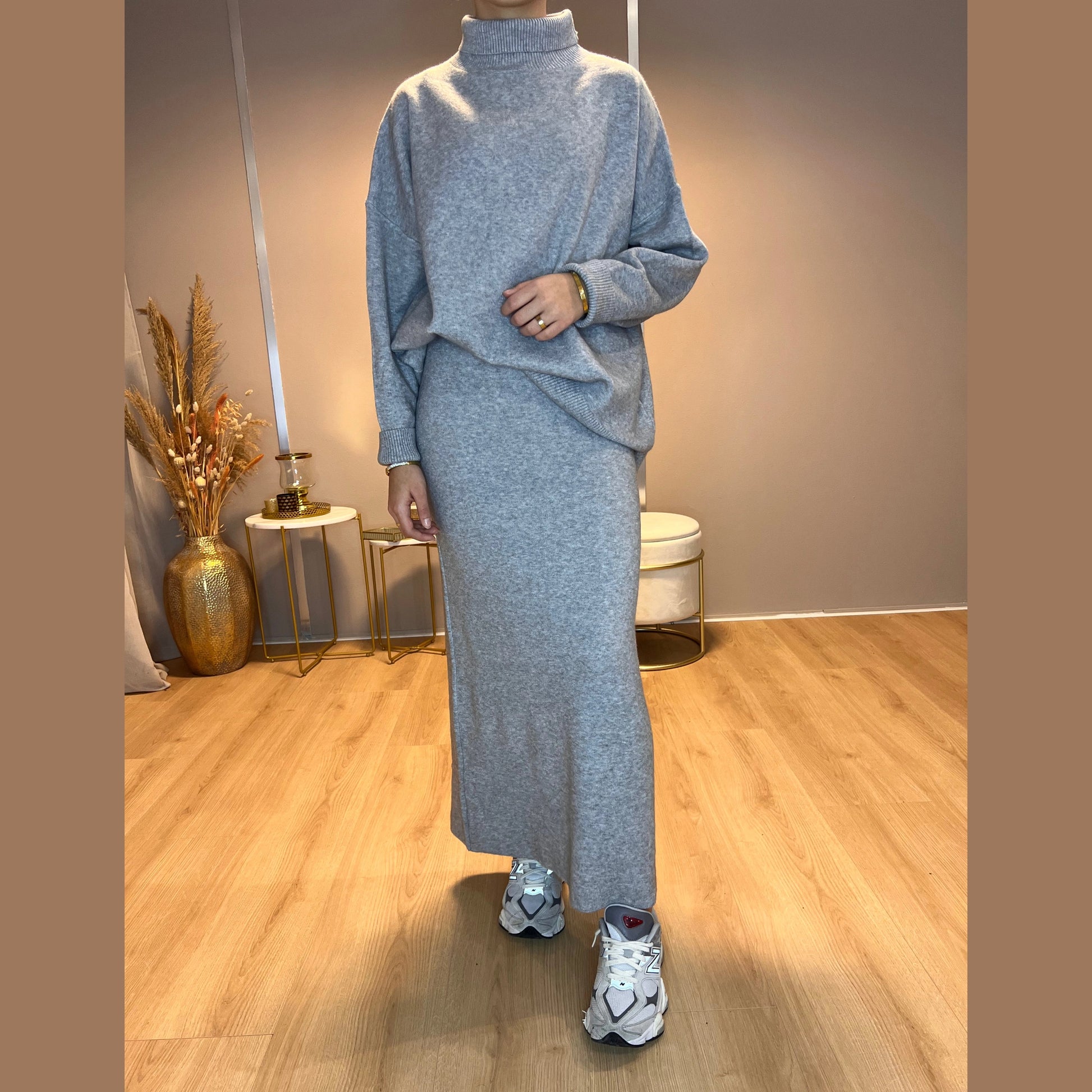 SYMA Twinset - Grijs - MODESTNOVA