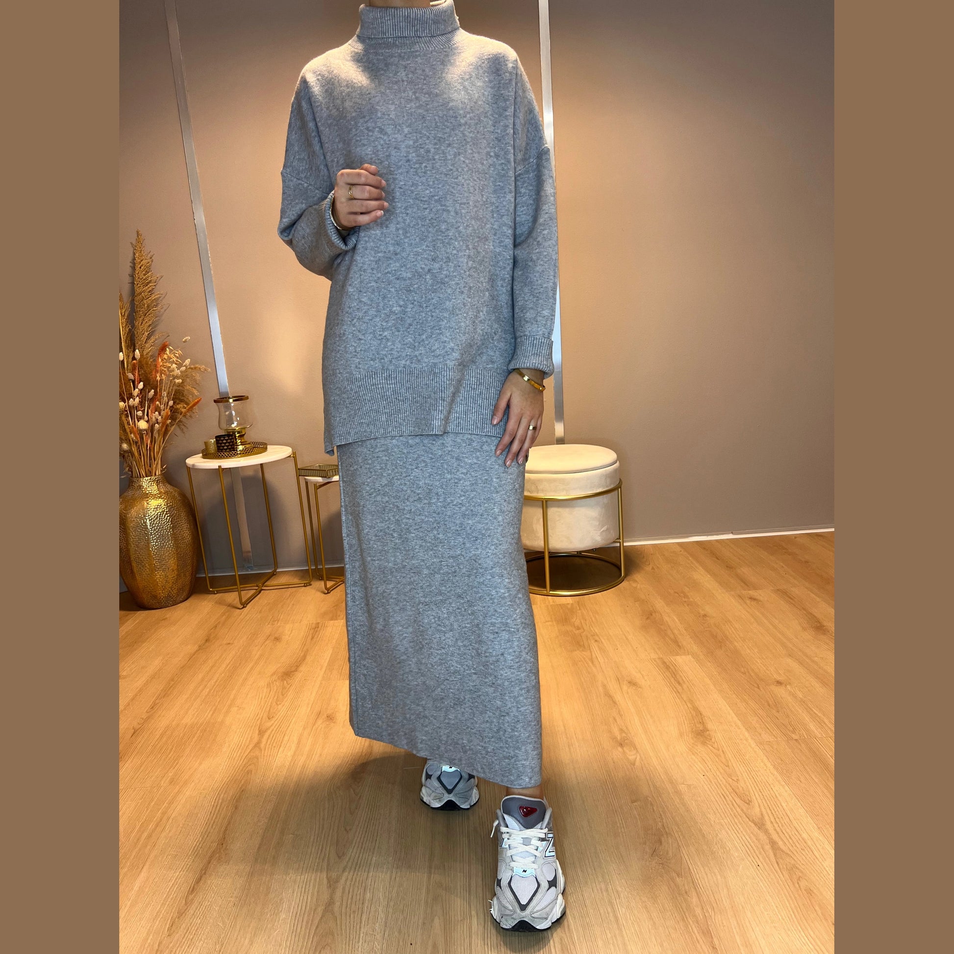 SYMA Twinset - Grijs - MODESTNOVA